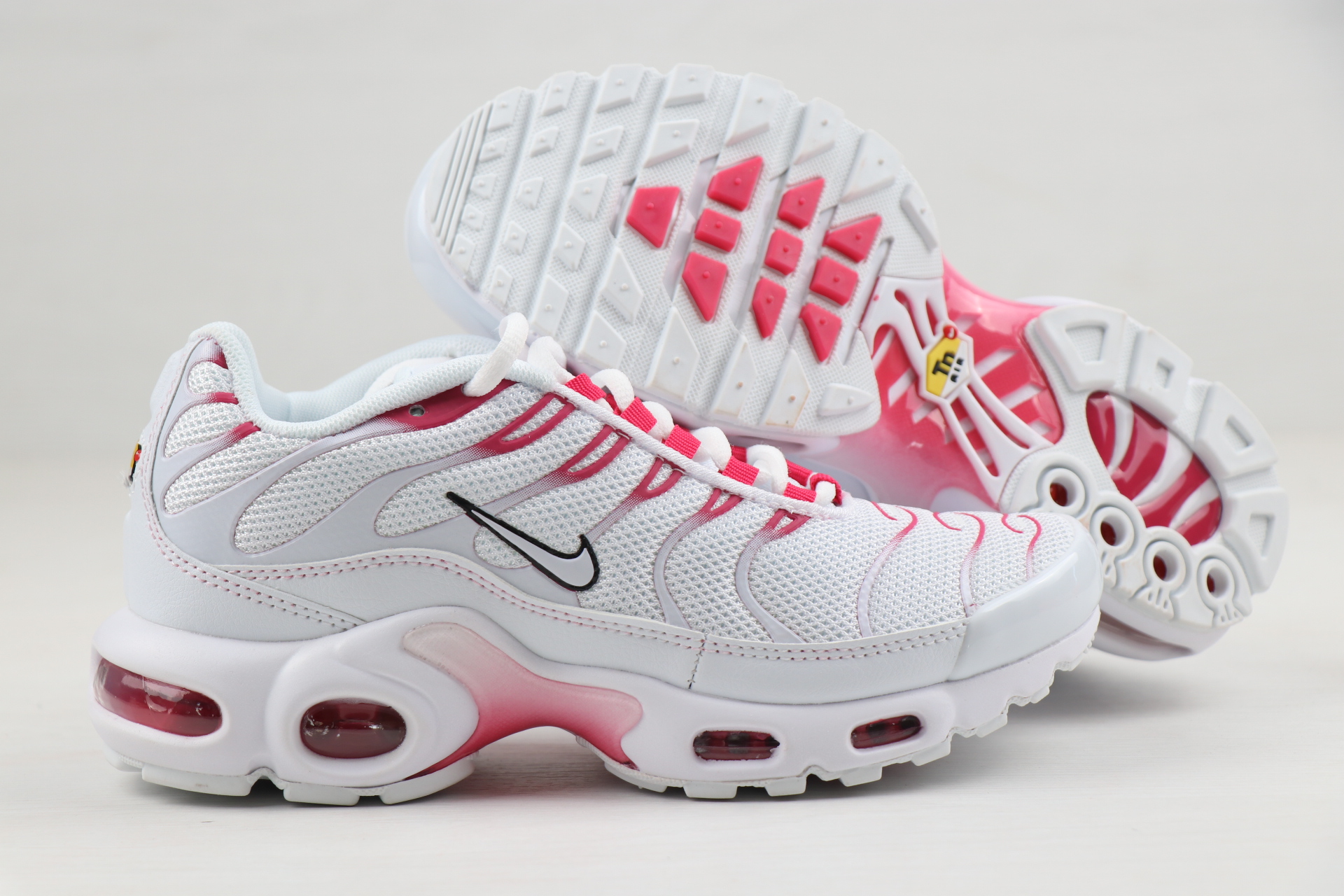 Nike Air Max PLUS White Red For Women